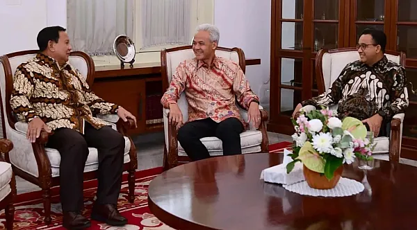 presiden-jokowi-bertemu-3-capres-2024.webp