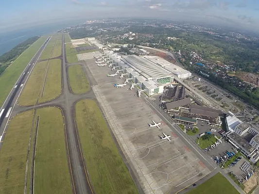 Bandara-SAMS-Sepinggan-Balikpapan-Runway.webp