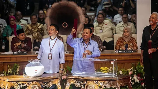 Pasangan Prabowo Subianto-Gibran Rakabuming Raka nomor urut 2