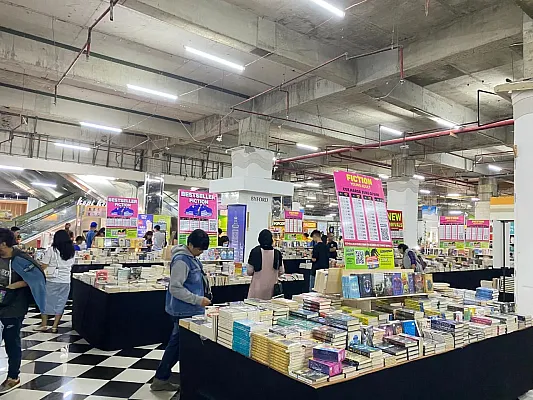 Suasana Pameran Big Bad Wolf Books 2024 di Mall @ Alam Sutera