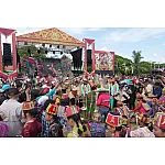 Festival Lom Plai 2024 Pesta Adat Budaya Suku Dayak Dongkrak Wisata Kaltim