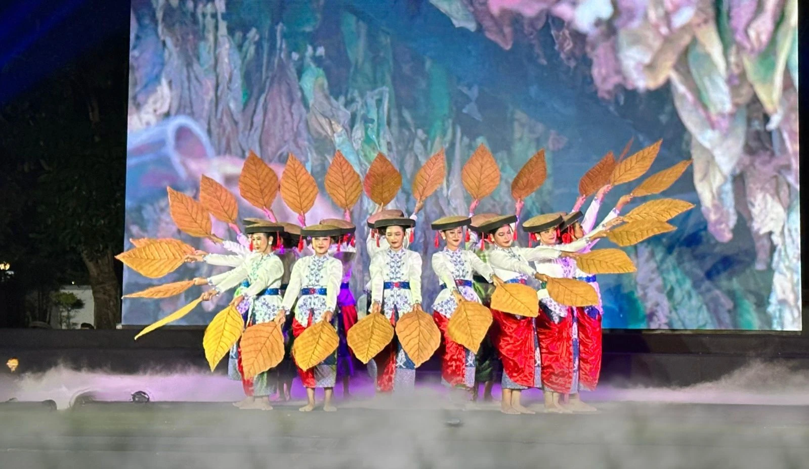 Lestarikan Budaya Caping Kalo, Nojorono Kudus Persembahkan Tari Cahya Nojorono